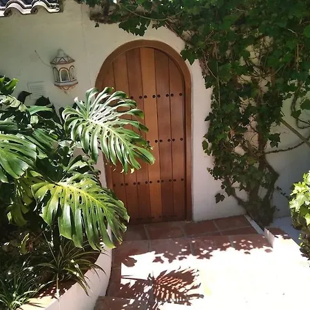 El Jardin Secreto De Elviria * Μαρμπέλλα