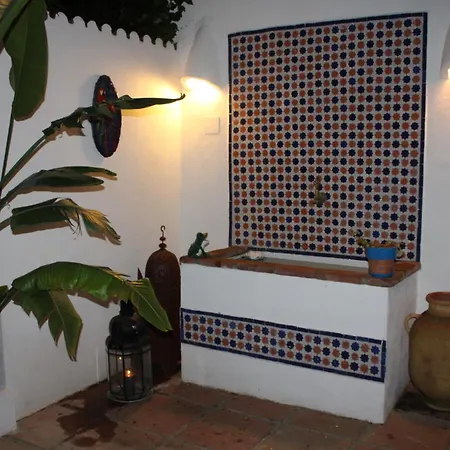 El Jardin Secreto De Elviria Μαρμπέλλα