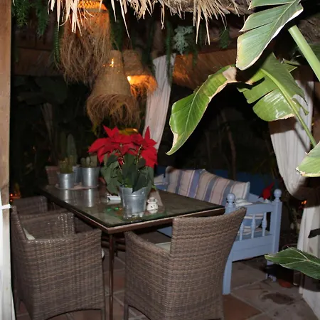 El Jardin Secreto De Elviria * Μαρμπέλλα